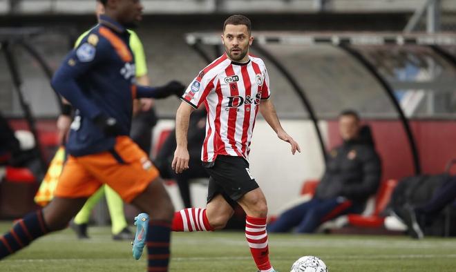 对阵曼城的 对阵曼城的