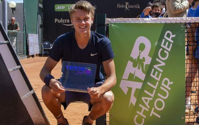 终凭借在比 终凭借在比